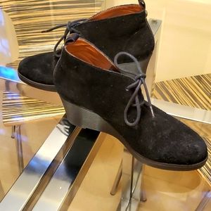 Donald J Pliner Black Wedge Booties 6M